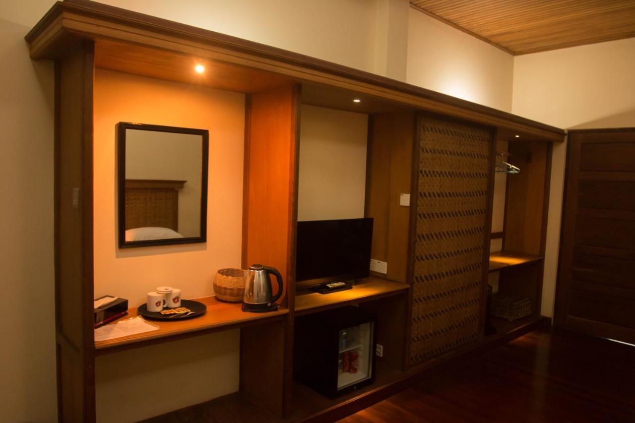 Hotel Golden Sunrise Kyaikto